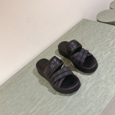 Chloe Sandals